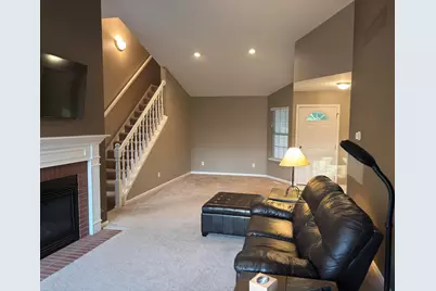 10000 Wildwood Lane, Highland, IN 46322 - Photo 5