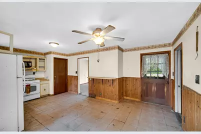 90 S 275 W, Valparaiso, IN 46385 - Photo 11