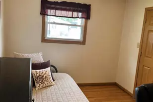 417 Softwood Dr, Hobart, IN 46342 - Photo 9