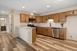 2034 W 75th Pl, Merrillville, IN 46410 - Photo 7