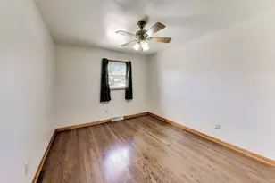 1838 Bluebird Ln, Munster, IN 46321 - Photo 29