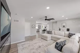 10736 Forestdale St, Saint John, IN 46373 - Photo 3