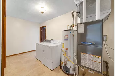 2895 S Collins Drive, La Porte, IN 46350 - Photo 19