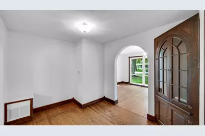 419 S 9th Street, Chesterton, IN 46304 - Photo 9