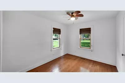 419 S 9th Street, Chesterton, IN 46304 - Photo 11