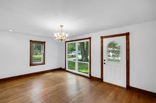 419 S 9th St, Chesterton, IN 46304 - Photo 7