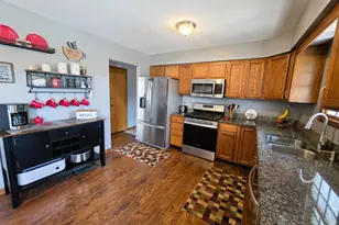 1285 W 98th Ave, Crown Point, IN 46307 - Photo 7