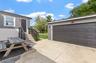 2608 Campbell St, Valparaiso, IN 46385 - Photo 21