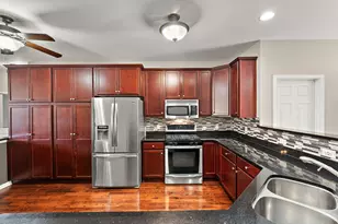8733 Forest Glen Ct, Saint John, IN 46373 - Photo 11