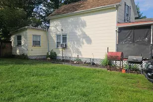404 Green St, Michigan City, IN 46360 - Photo 3