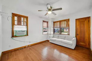 822 174th St, Hammond, IN 46324 - Photo 9