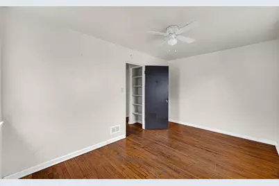 621 Colfax Street, Gary, IN 46406 - Photo 13