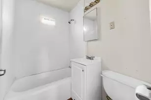 621 Colfax St, Gary, IN 46406 - Photo 15