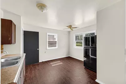 621 Colfax Street, Gary, IN 46406 - Photo 5