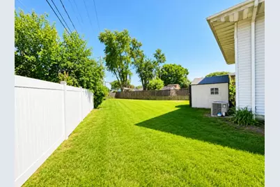 9113 Idlewild Drive, Highland, IN 46322 - Photo 27