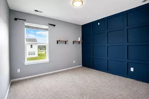 527 Chicory Ln, Valparaiso, IN 46385 - Photo 29
