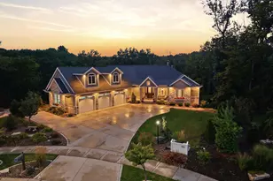 986 Sylvia Ln, Crown Point, IN 46307 - Photo 3