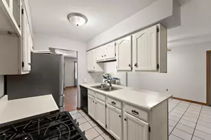 165 W 890 N, Wheatfield, IN 46392 - Photo 7
