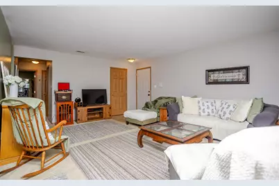 8211 Lincoln Circle #A, Merrillville, IN 46410 - Photo 7