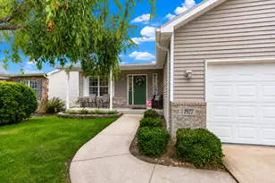 1927 Cory Ln, Chesterton, IN 46304 - Photo 1