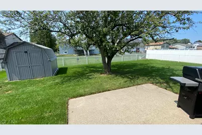 9814 Lincoln Court, Crown Point, IN 46307 - Photo 9