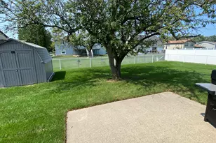 9814 Lincoln Ct, Crown Point, IN 46307 - Photo 9