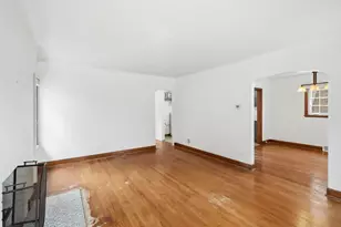 1442 Warwick Ave, Whiting, IN 46394 - Photo 5