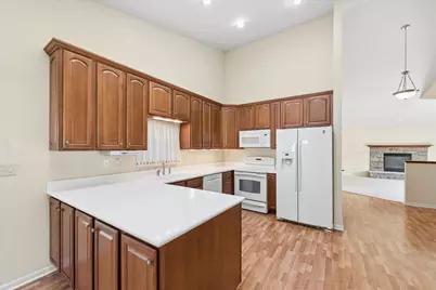 883 Hemingway Trail, Valparaiso, IN 46383 - Photo 7