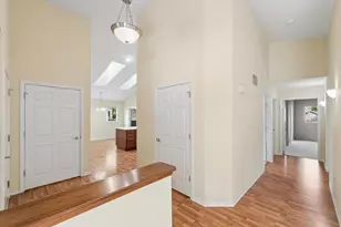 883 Hemingway Trail, Valparaiso, IN 46383 - Photo 13