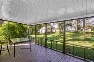 613 Madison St, Valparaiso, IN 46385 - Photo 9