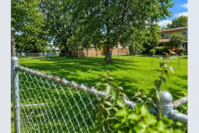 111 Sherwood Drive, Crown Point, IN 46307 - Photo 7