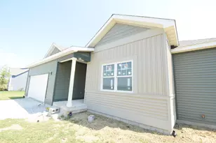 601 N Beckmon St, Remington, IN 47977 - Photo 5
