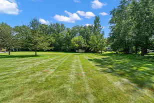 304 Salem Ct, Valparaiso, IN 46383 - Photo 29