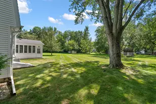 304 Salem Ct, Valparaiso, IN 46383 - Photo 27