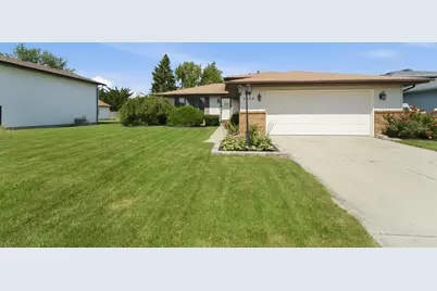 1552 W 99th Avenue, Crown Point, IN 46307 - Photo 1