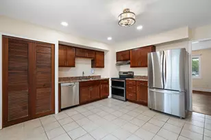 385 Riviera Ct, Valparaiso, IN 46385 - Photo 11