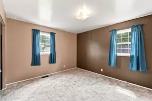 2405 Pueblo Dr, West Lafayette, IN 47909 - Photo 9