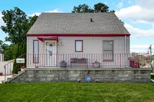 7126 Montana Ave, Hammond, IN 46323 - Photo 1