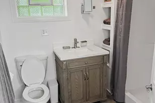 8501 Oak Ave, Gary, IN 46403 - Photo 19