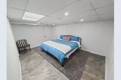 8501 Oak Avenue, Gary, IN 46403 - Photo 23
