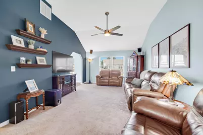611 E Valparaiso Street, Westville, IN 46391 - Photo 3