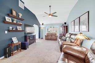 611 E Valparaiso St, Westville, IN 46391 - Photo 3