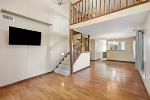 2318 Barbara Jean Dr, Schererville, IN 46375 - Photo 5