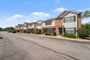 1824 Cottonwood Ct, Crown Point, IN 46307 - Photo 5