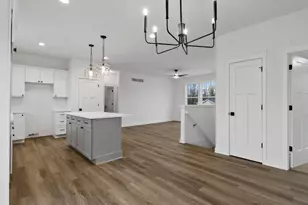 521 Scenic View Ave, Valparaiso, IN 46385 - Photo 5