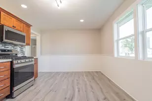 205 E Grove St, Wheatfield, IN 46392 - Photo 15