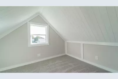 205 E Grove Street, Wheatfield, IN 46392 - Photo 25