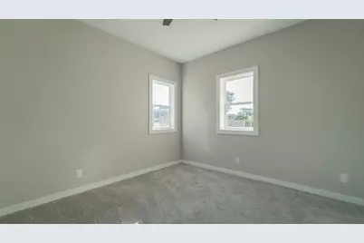 205 E Grove Street, Wheatfield, IN 46392 - Photo 21