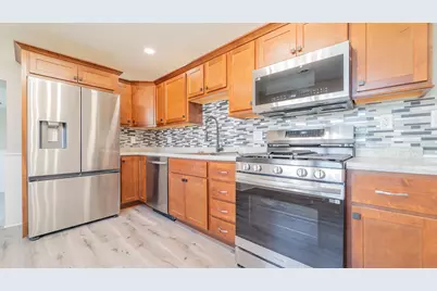 205 E Grove Street, Wheatfield, IN 46392 - Photo 13