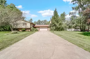 488 E 830 N, Valparaiso, IN 46383 - Photo 3